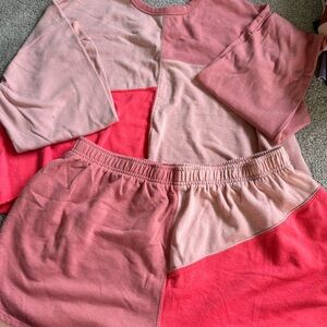 Wild Fable Pink and Coral Lounge Set